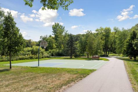 15345 41st Place N Plymouth MN 55446