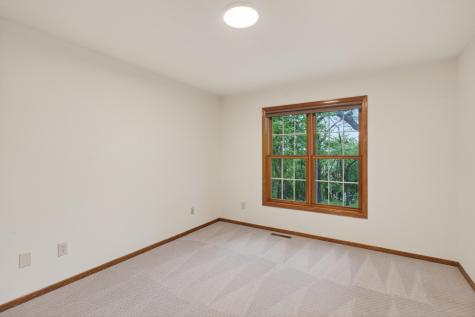 14748 Oak Run Lane Burnsville MN 55306