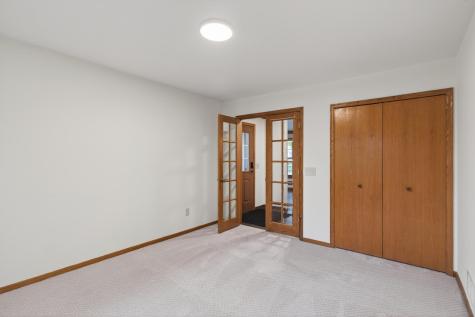 14748 Oak Run Lane Burnsville MN 55306
