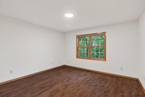 14748 Oak Run Lane Burnsville MN 55306