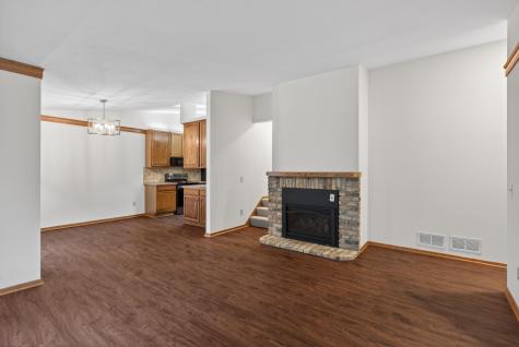 14748 Oak Run Lane Burnsville MN 55306