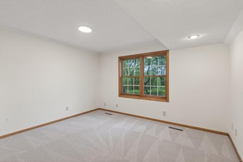 14748 Oak Run Lane Burnsville MN 55306