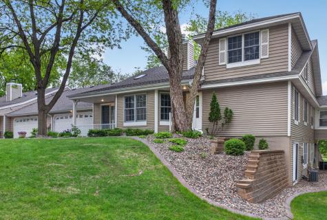 14748 Oak Run Lane Burnsville MN 55306