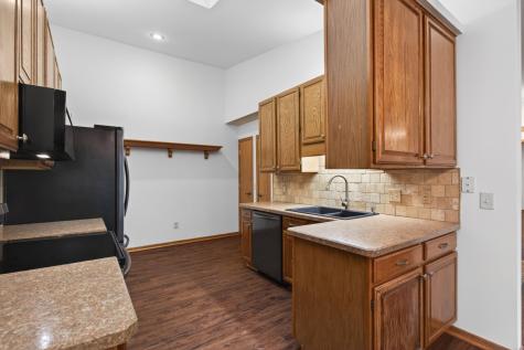14748 Oak Run Lane Burnsville MN 55306