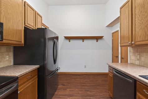 14748 Oak Run Lane Burnsville MN 55306