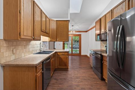 14748 Oak Run Lane Burnsville MN 55306