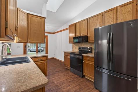 14748 Oak Run Lane Burnsville MN 55306