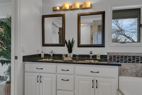 1907 Meadowrose Boulevard Saint Cloud MN 56301