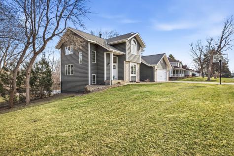 1907 Meadowrose Boulevard Saint Cloud MN 56301