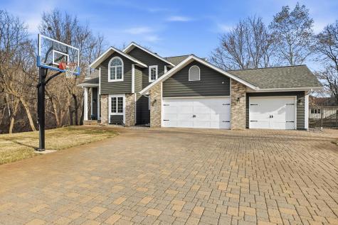 1907 Meadowrose Boulevard Saint Cloud MN 56301