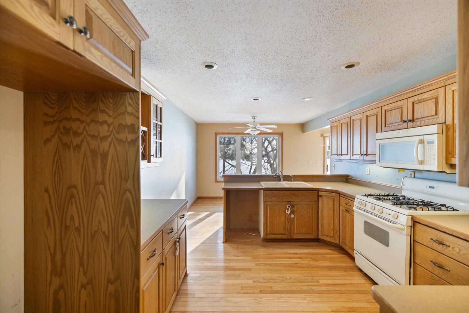 5023 W Lake Mary Drive SW Alexandria MN 56308