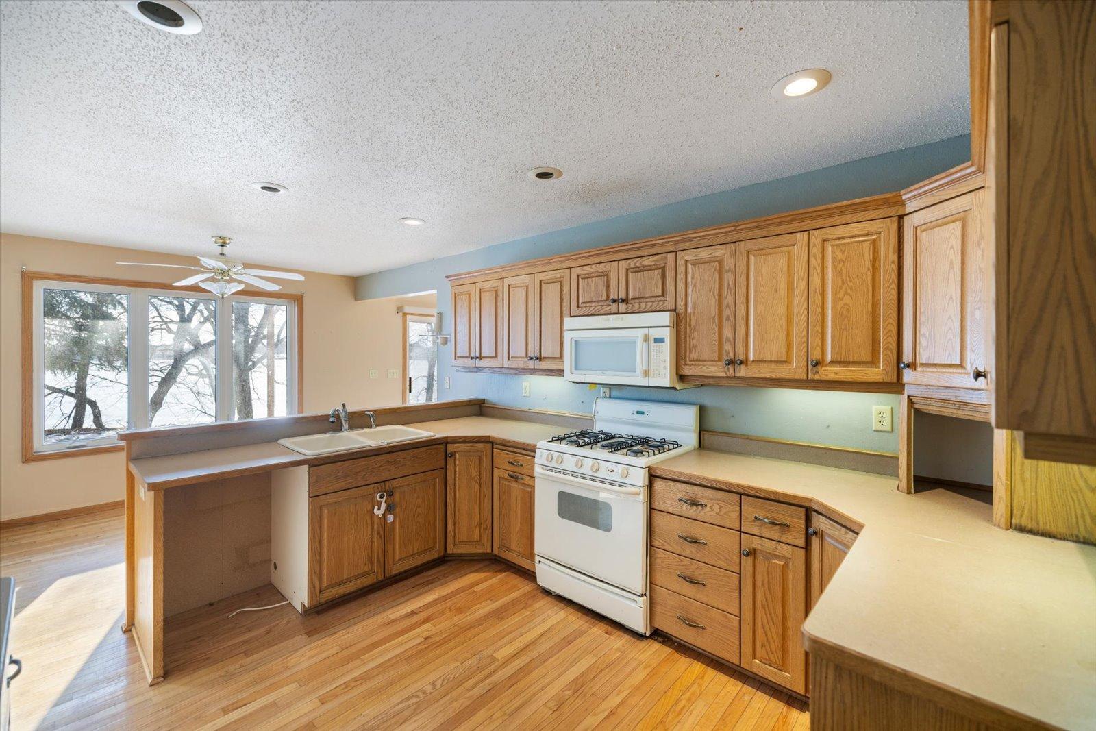 5023 W Lake Mary Drive SW Alexandria MN 56308