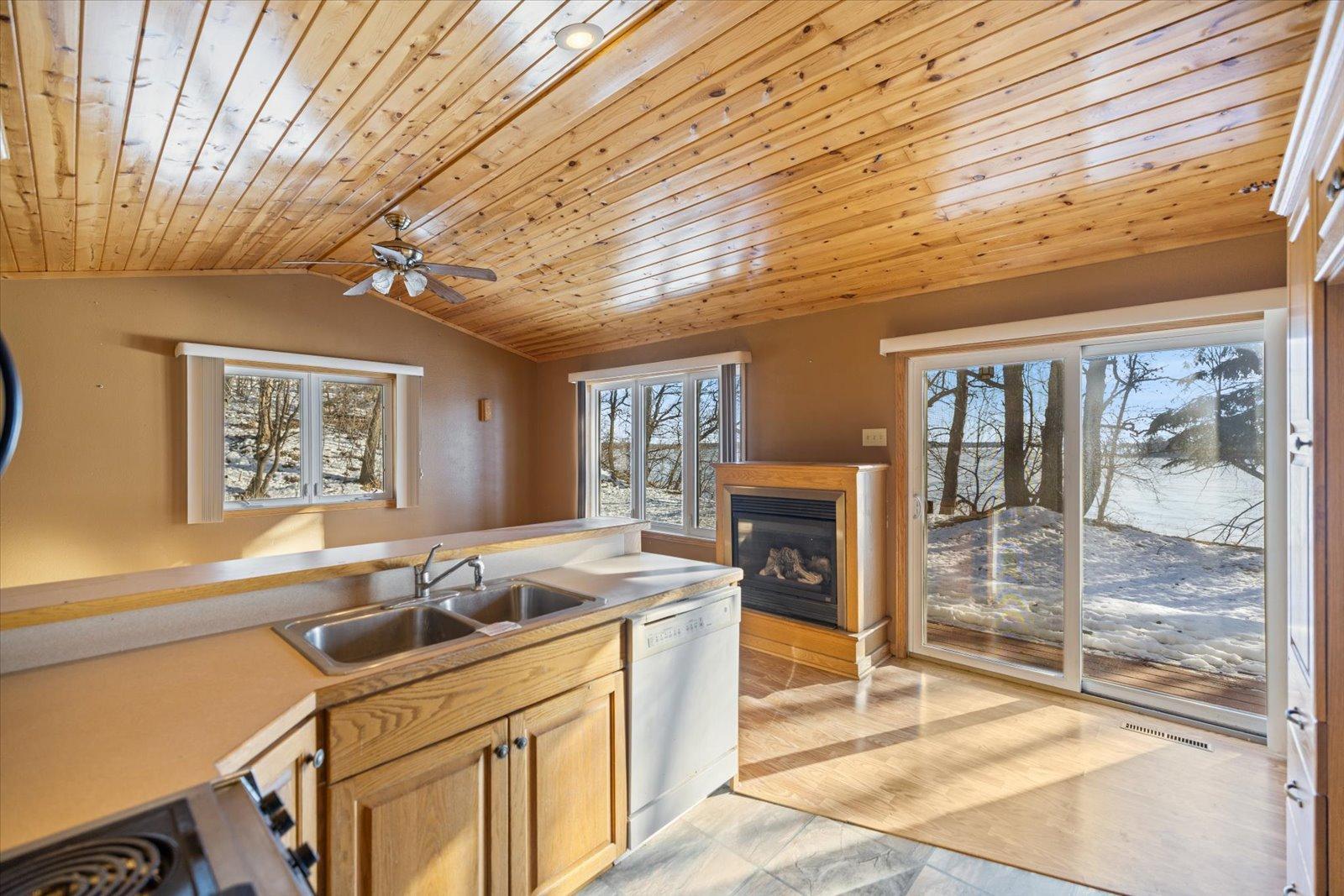 5023 W Lake Mary Drive SW Alexandria MN 56308