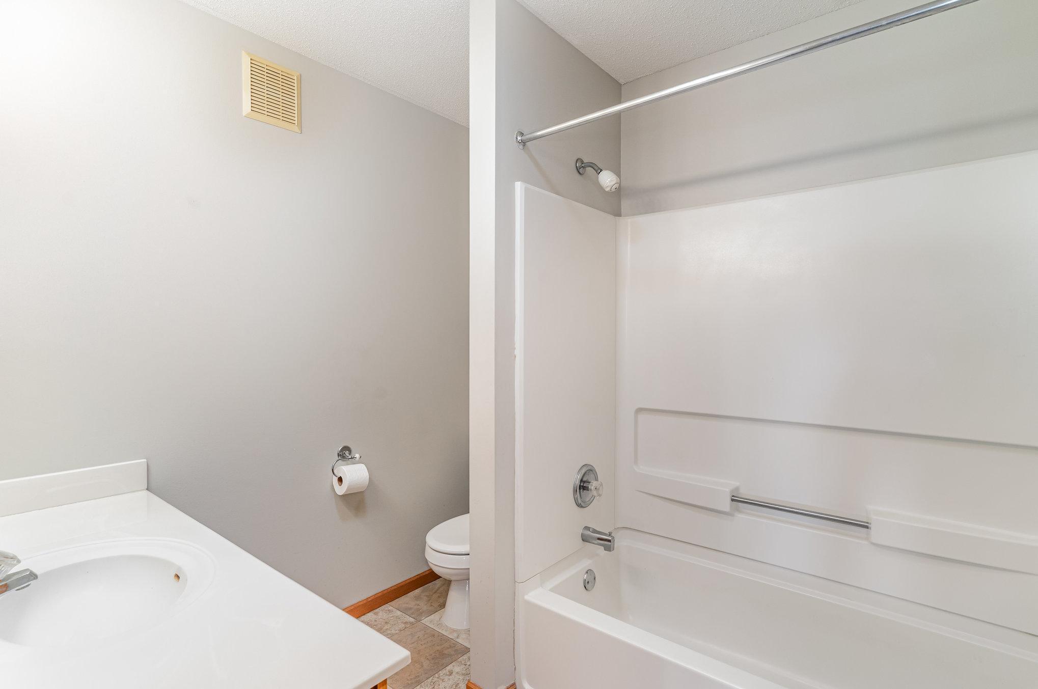 15684 Finewood Court Apple Valley MN 55124