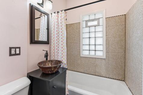 3757 Dupont Avenue N Minneapolis MN 55412