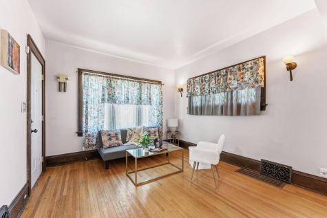 3757 Dupont Avenue N Minneapolis MN 55412
