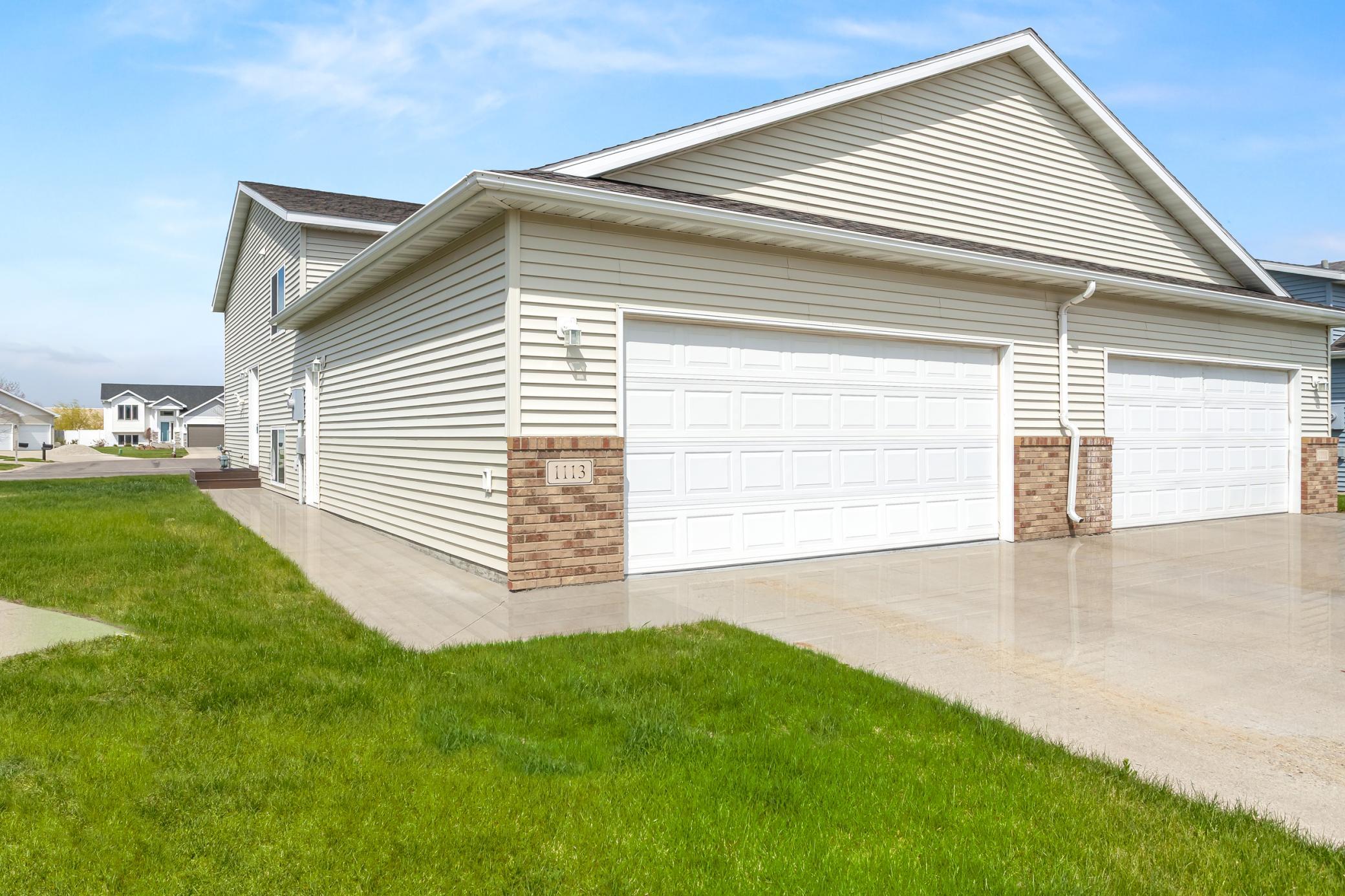 1113 39th Avenue S Moorhead MN 56560