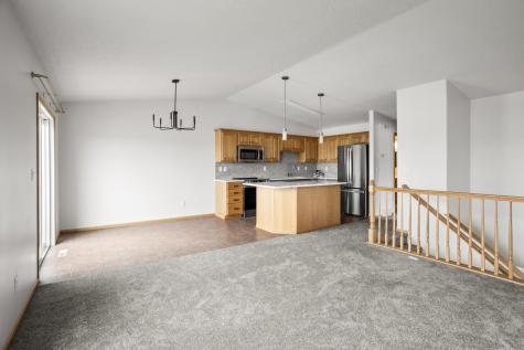 1113 39th Avenue S Moorhead MN 56560