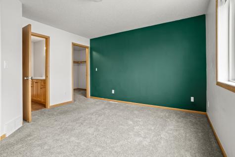 1113 39th Avenue S Moorhead MN 56560