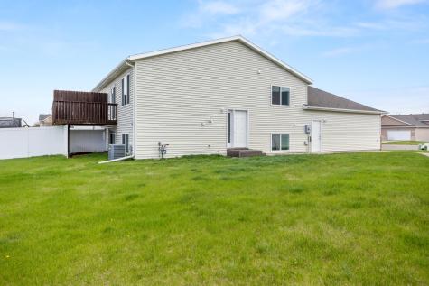 1113 39th Avenue S Moorhead MN 56560