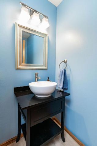 3126 37 1/2 Avenue S Fargo ND 58104