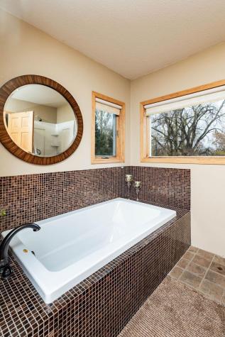 3126 37 1/2 Avenue S Fargo ND 58104