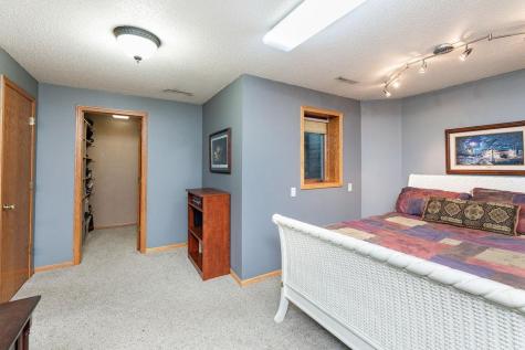 3126 37 1/2 Avenue S Fargo ND 58104