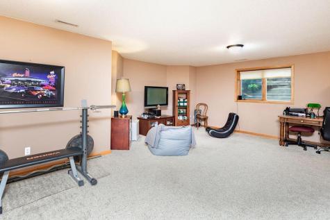 3126 37 1/2 Avenue S Fargo ND 58104