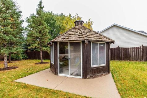 3126 37 1/2 Avenue S Fargo ND 58104