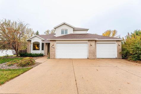 3126 37 1/2 Avenue S Fargo ND 58104