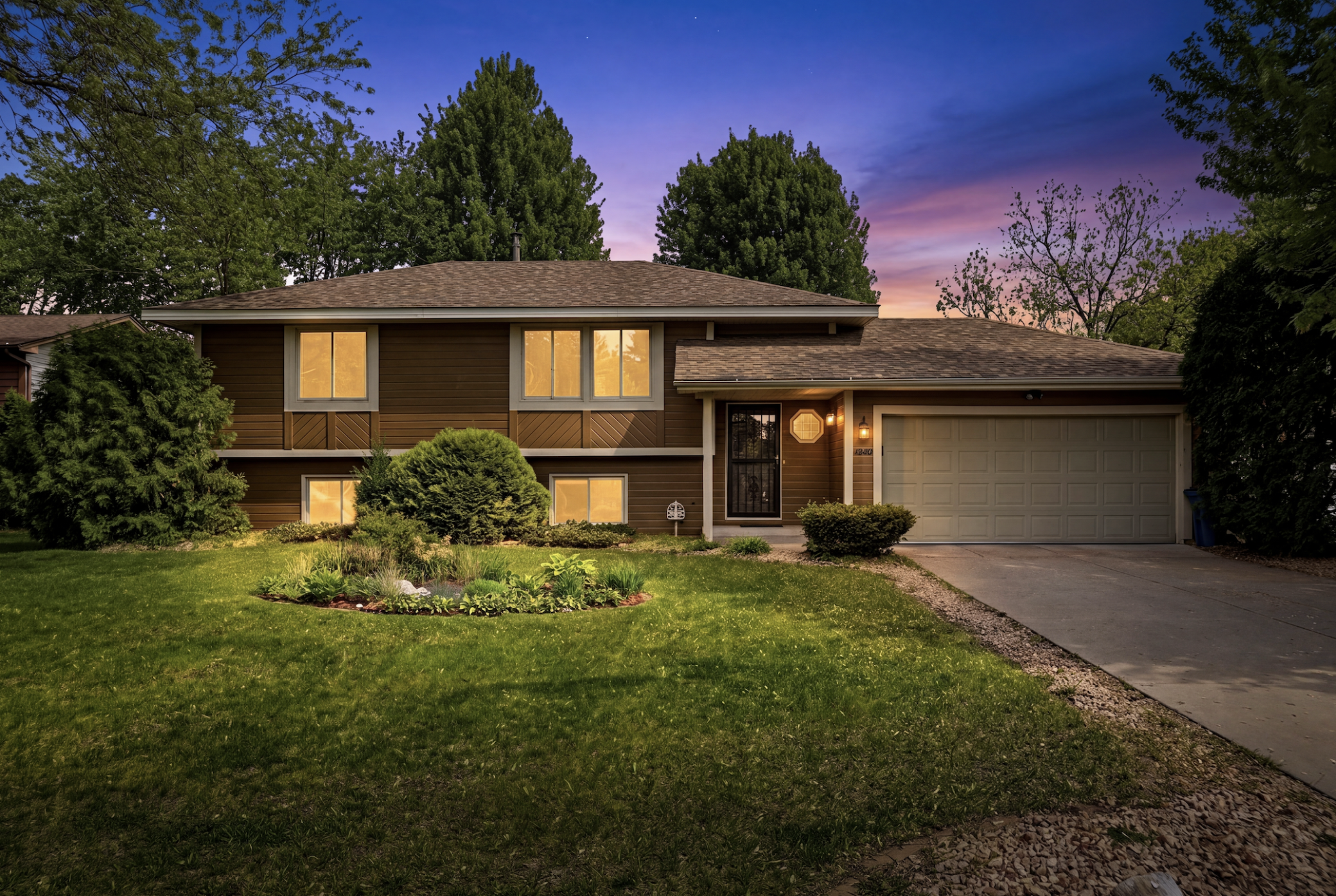 6040 111th Avenue N Champlin MN 55316