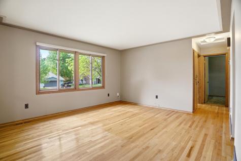 6040 111th Avenue N Champlin MN 55316