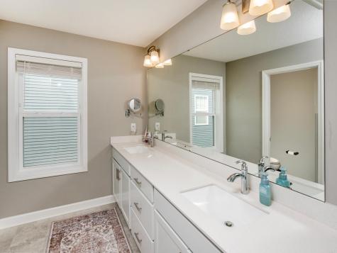 6380 Apple Court Inver Grove Heights MN 55077
