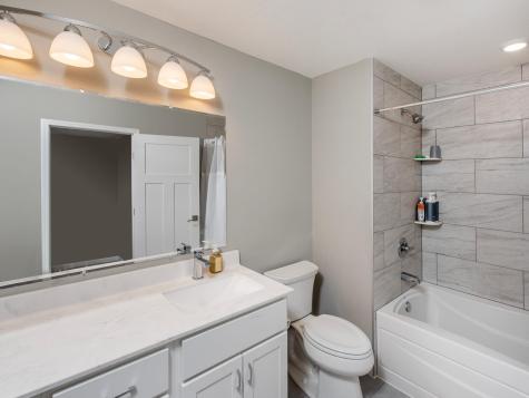 6380 Apple Court Inver Grove Heights MN 55077