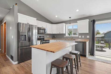 1314 Blue Jay Place New Richmond WI 54017