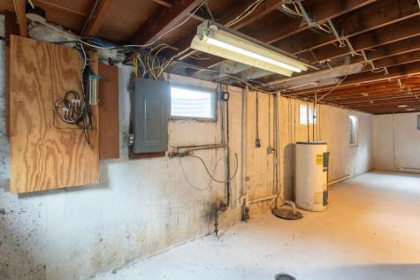 1806 10th Avenue N Moorhead MN 56560