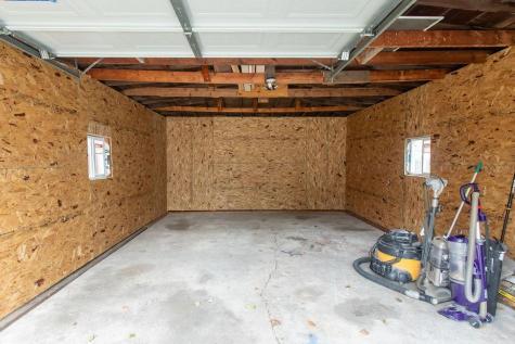 1806 10th Avenue N Moorhead MN 56560