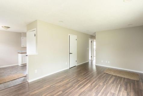 1806 10th Avenue N Moorhead MN 56560