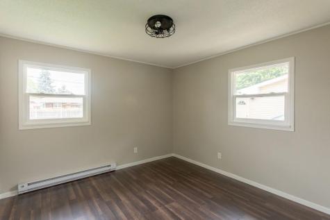 1806 10th Avenue N Moorhead MN 56560