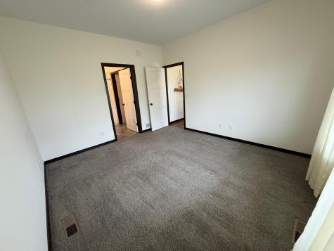 801 Golden Way NW Isanti MN 55040