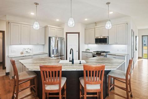 2120 Violet Lane Faribault MN 55021