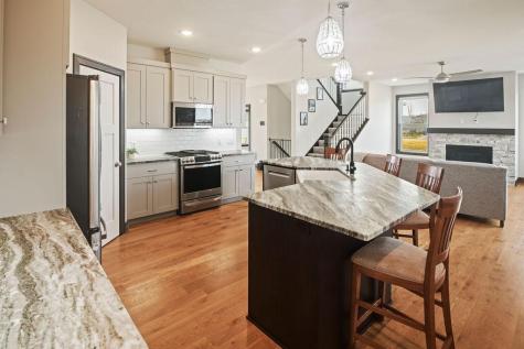 2120 Violet Lane Faribault MN 55021
