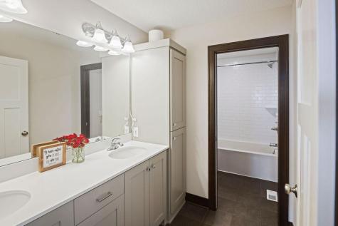 2120 Violet Lane Faribault MN 55021