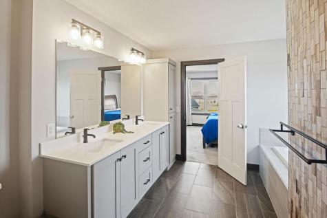 2120 Violet Lane Faribault MN 55021
