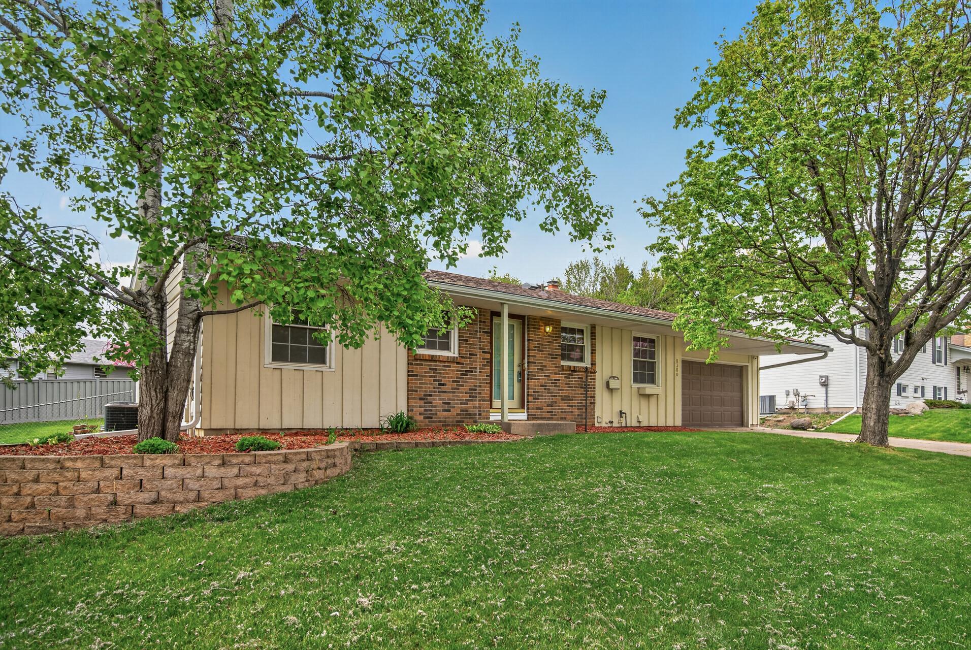 8380 Isle Avenue S Cottage Grove MN 55016