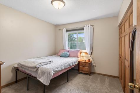 8380 Isle Avenue S Cottage Grove MN 55016