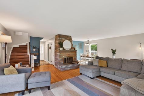 9548 Knox Avenue N Brooklyn Park MN 55444