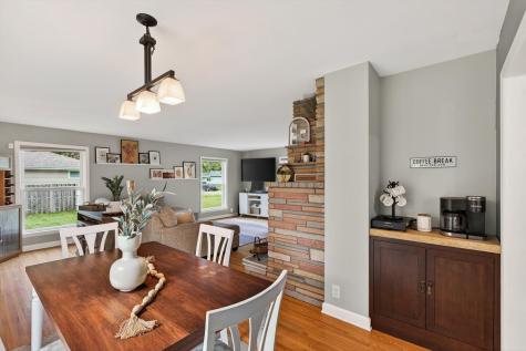 9548 Knox Avenue N Brooklyn Park MN 55444