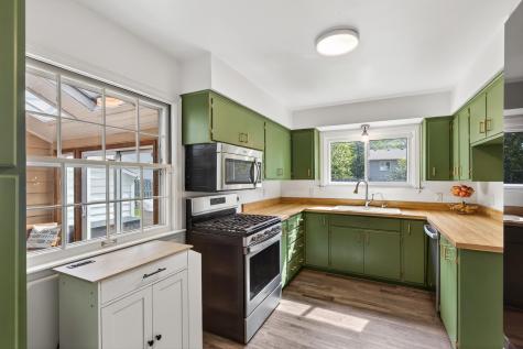9548 Knox Avenue N Brooklyn Park MN 55444