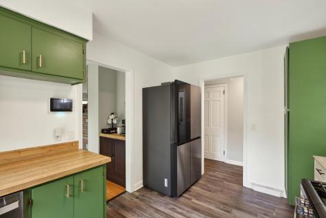 9548 Knox Avenue N Brooklyn Park MN 55444